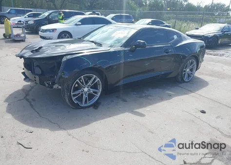 2021 Chevrolet Camaro Rwd 1Lt z USA, uszkodzony, nr VIN 1G1FB1RS0M0114531